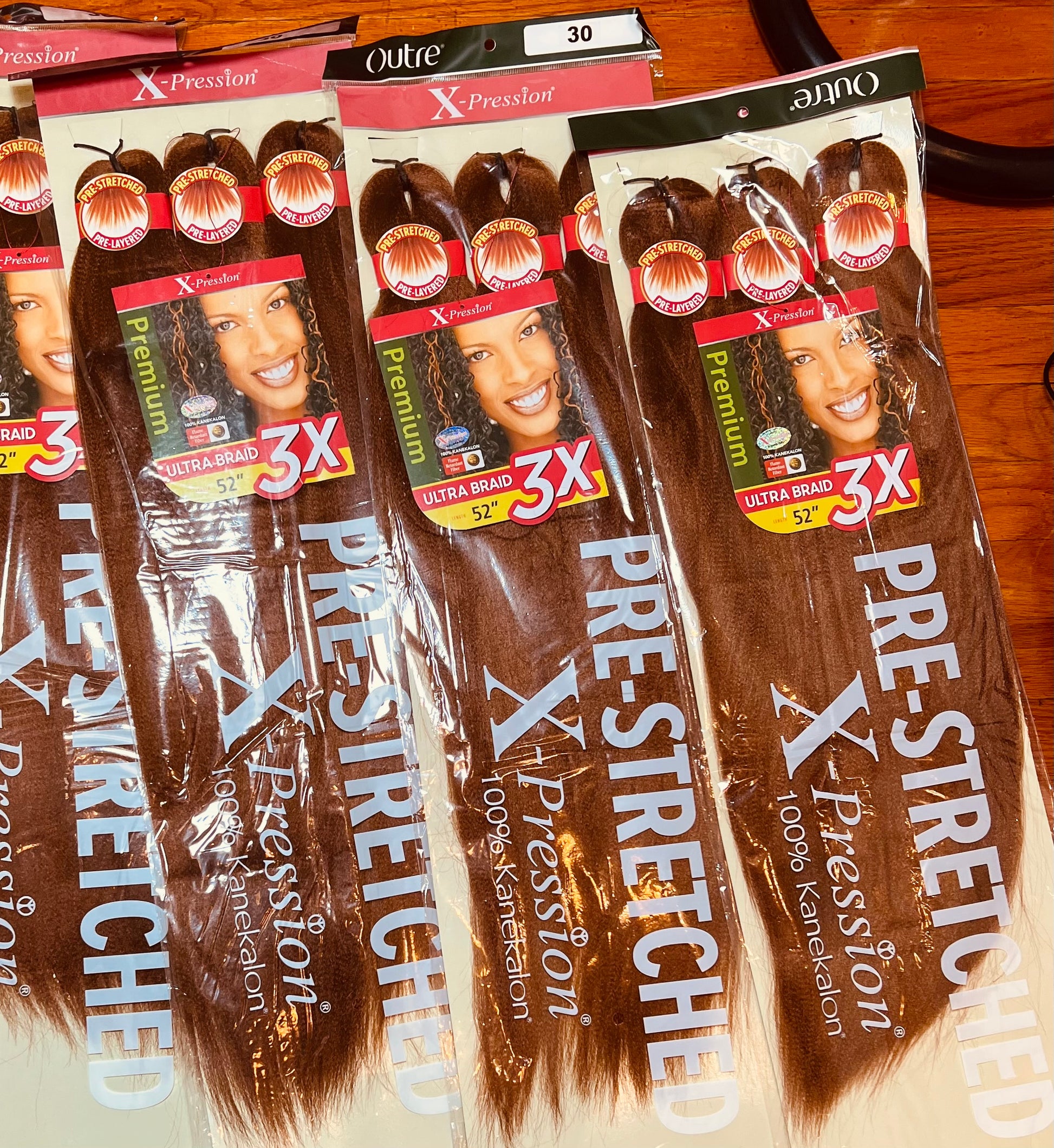 Outre X-Pression Braid Pre Stretched Braid 52" 3X